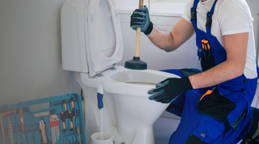 Expert burst pipe repair services in Lakefield, MN